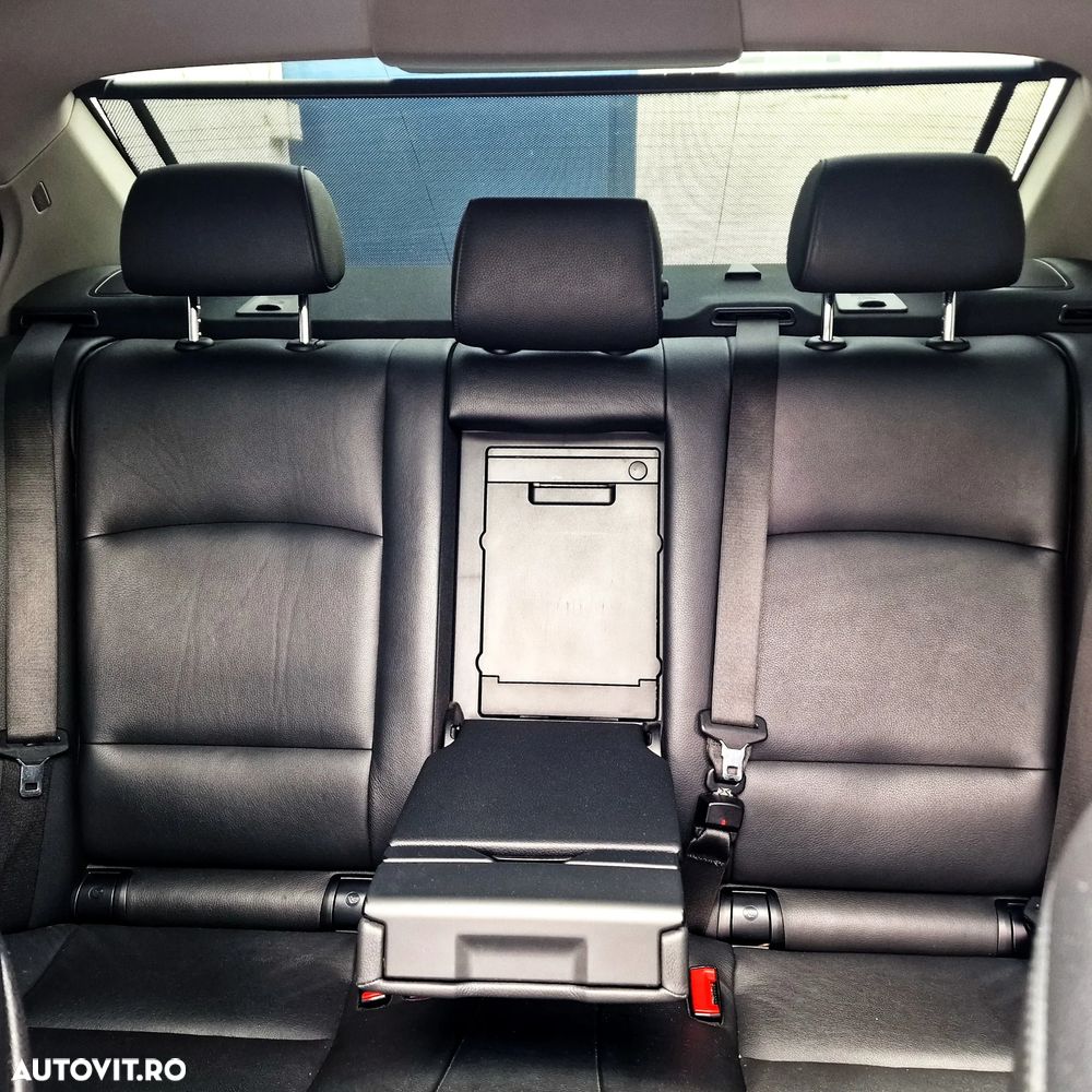 BMW Seria 5 520d Luxury Line - 15