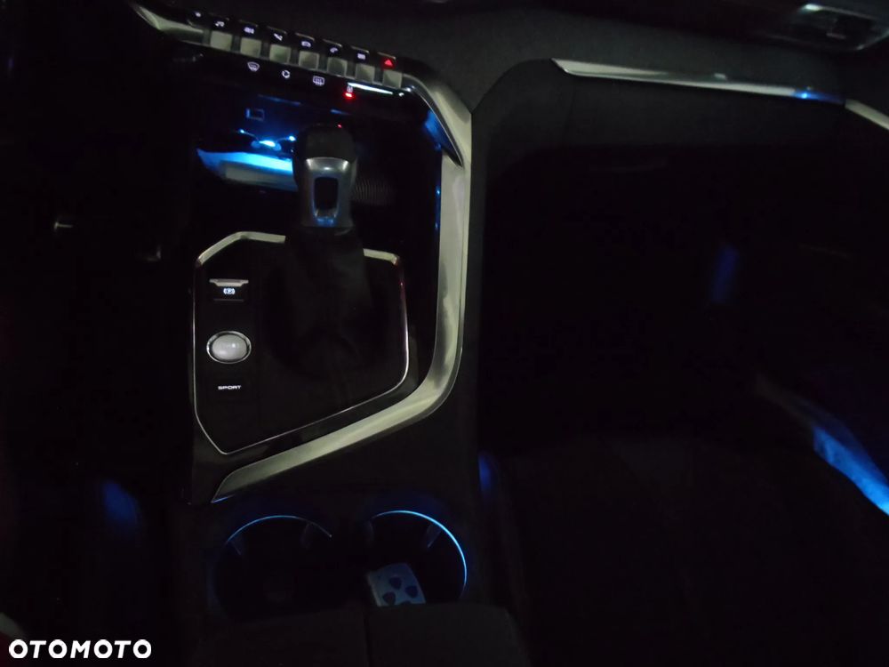 Peugeot 3008 1.2 PureTech GT S&S - 37