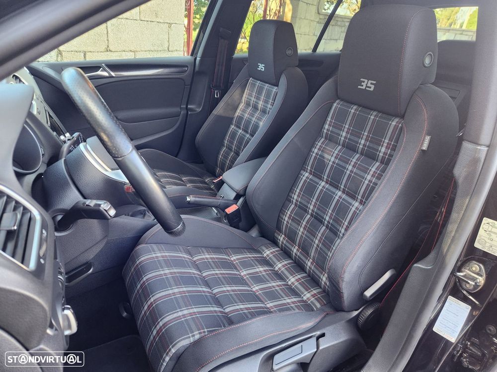 VW Golf 2.0 GTI Edition 35 - 40