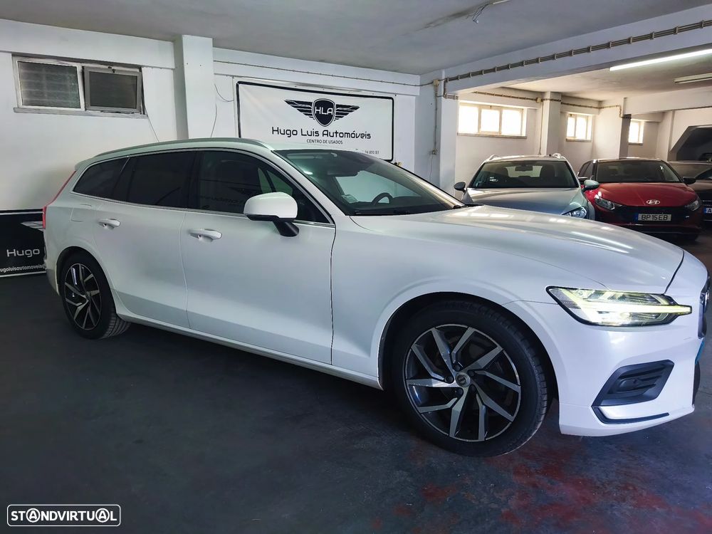 Volvo V60 2.0 D3 Momentum Geartronic - 4