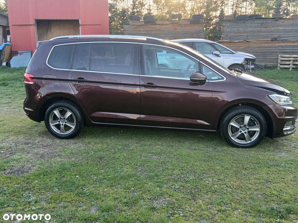 Volkswagen Touran 1.5 TSI ACT OPF DSG Highline - 4