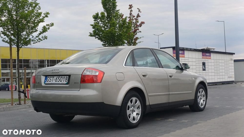 Audi A4 Limousine - 18