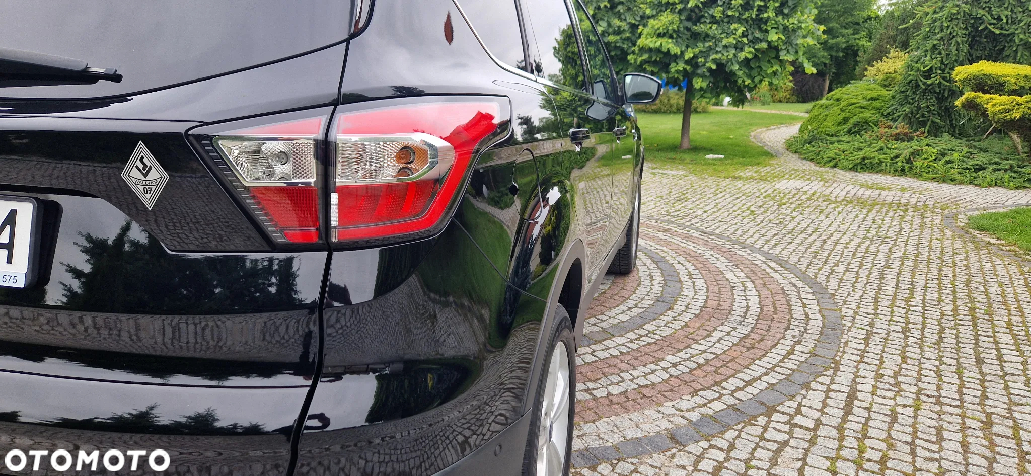 Ford Kuga 2.0 TDCi FWD Titanium Plus - 11