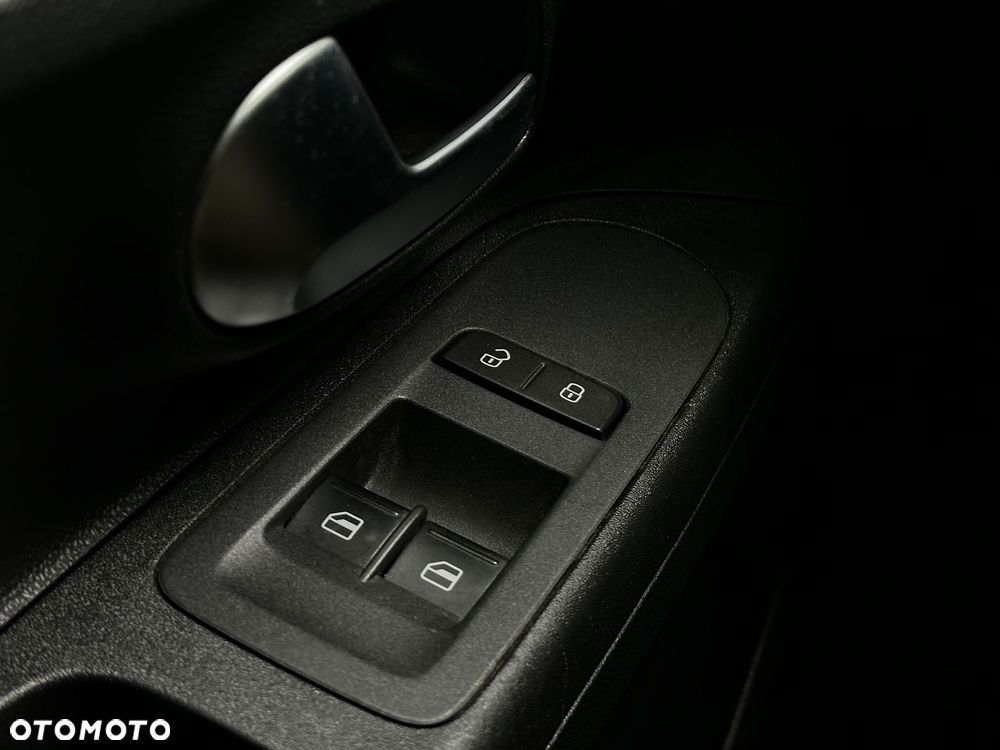 Volkswagen up! (BlueMotion Technology) move - 11