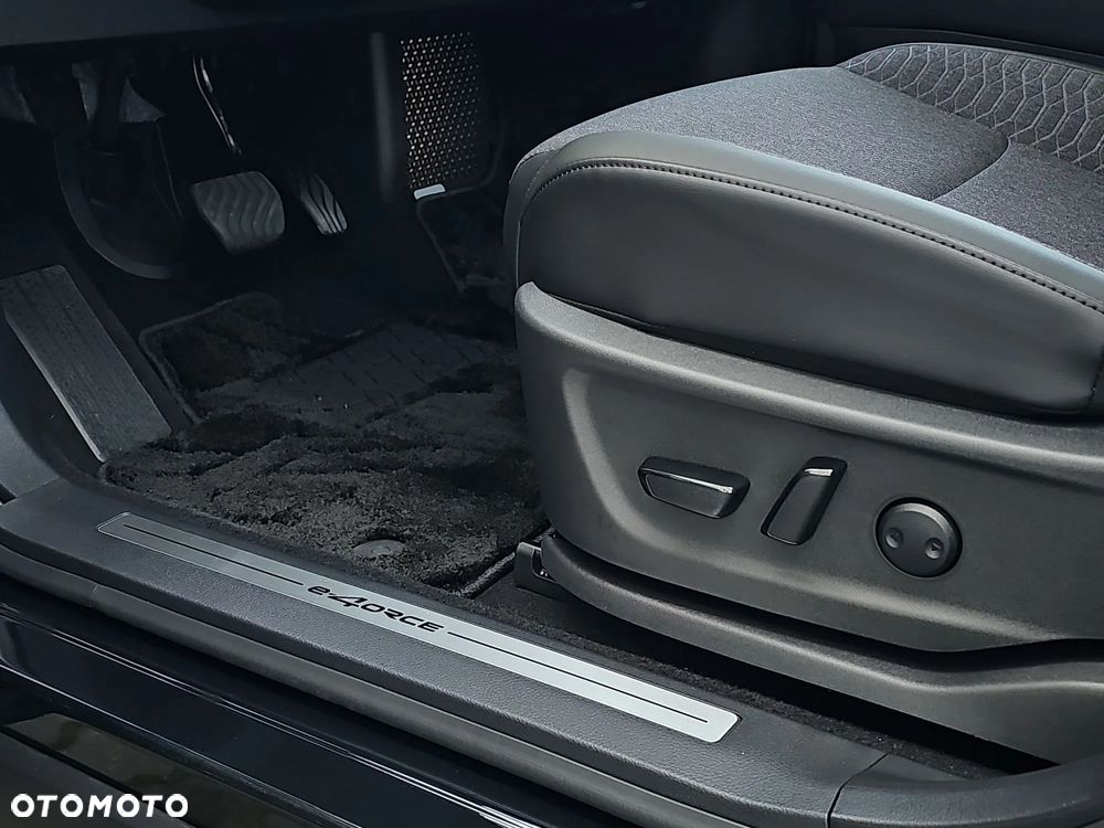 Nissan Ariya 87kWh E-4orce Advance - 16