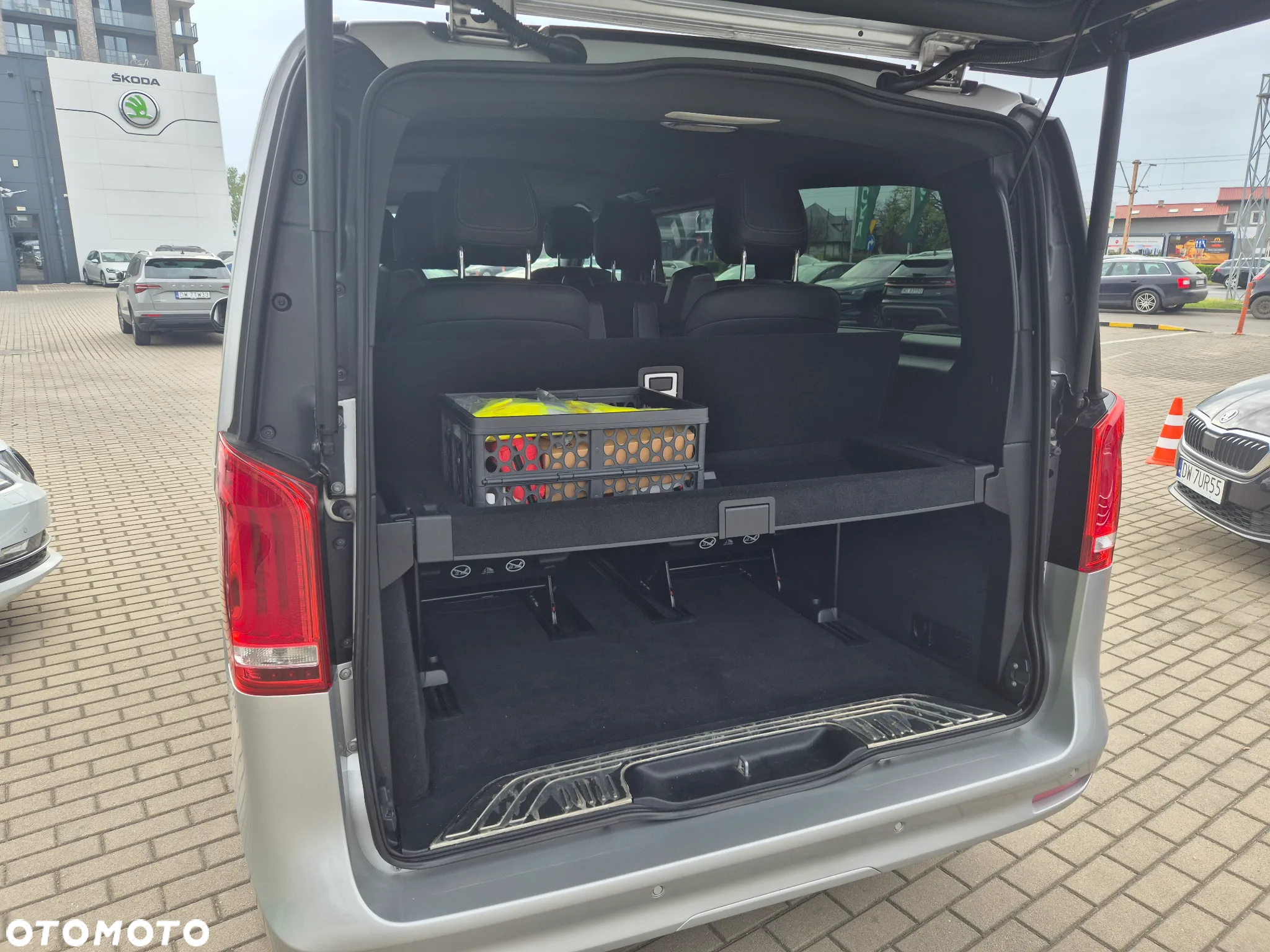 Mercedes-Benz Klasa V 300 d 4-Matic Avantgarde 9G-Tronic (d³ugi) - 8