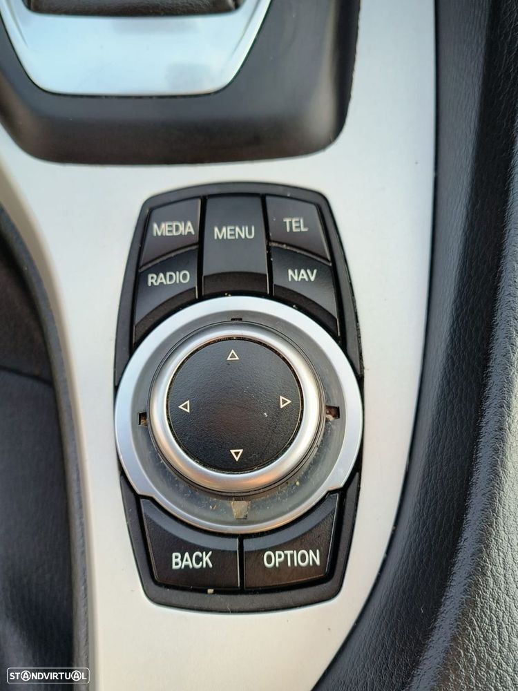 BMW X1 18 d sDrive Auto - 16