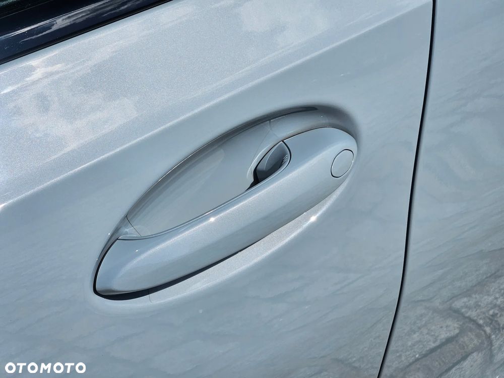 BMW Seria 3 - 32