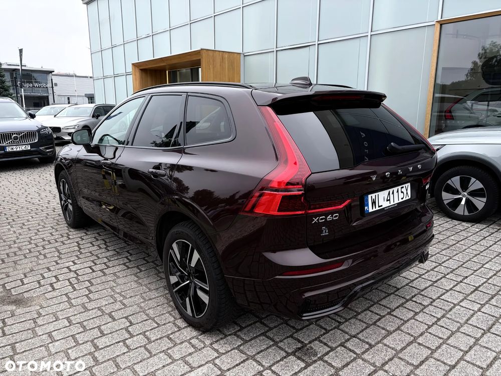 Volvo XC 60 B5 B AWD Plus Dark - 6