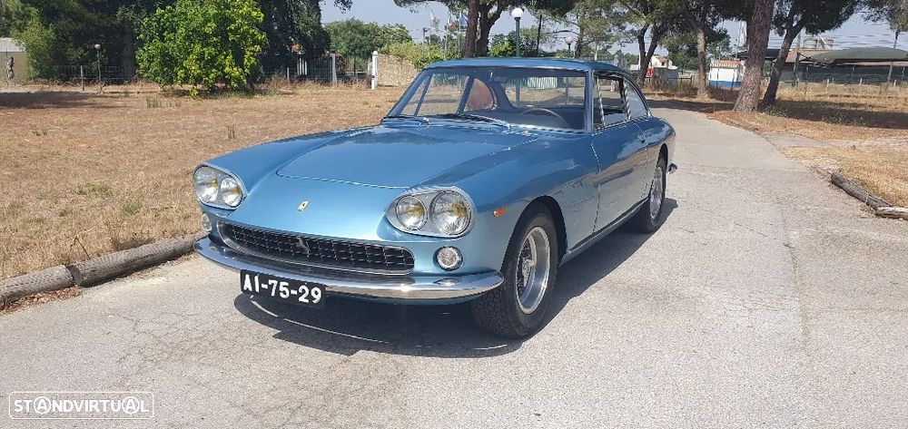 Ferrari 330 - 1