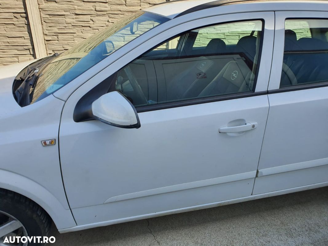 USA OPEL ASTRA H S.F - 1