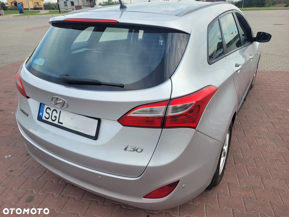 Hyundai i30 1.6 Comfort - 4