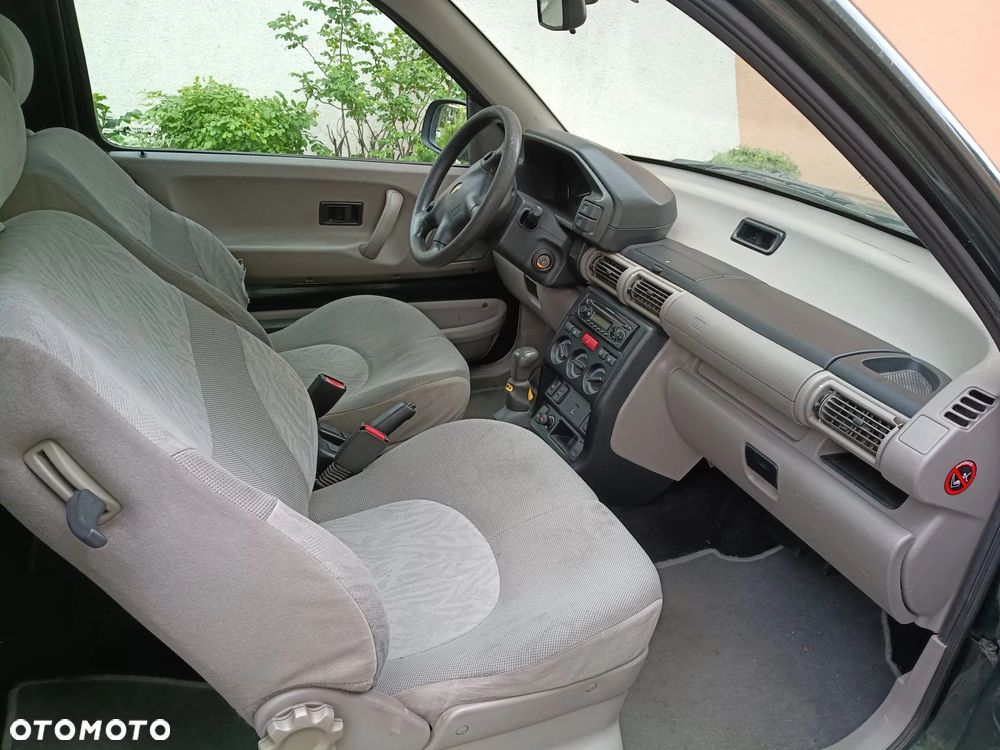 Land Rover Freelander - 11