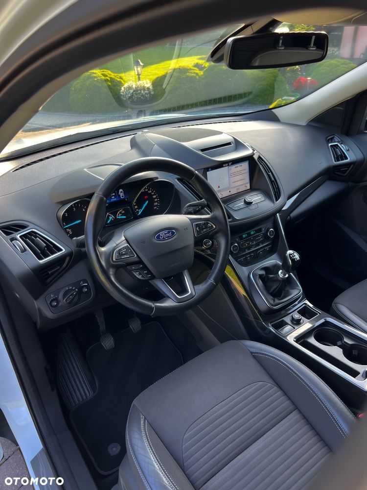 Ford Kuga 2.0 TDCi 4x4 Titanium - 18