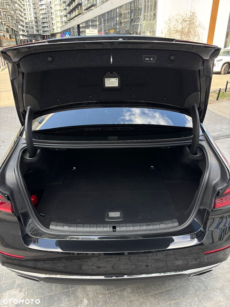 BMW Seria 5 530e iPerformance - 29