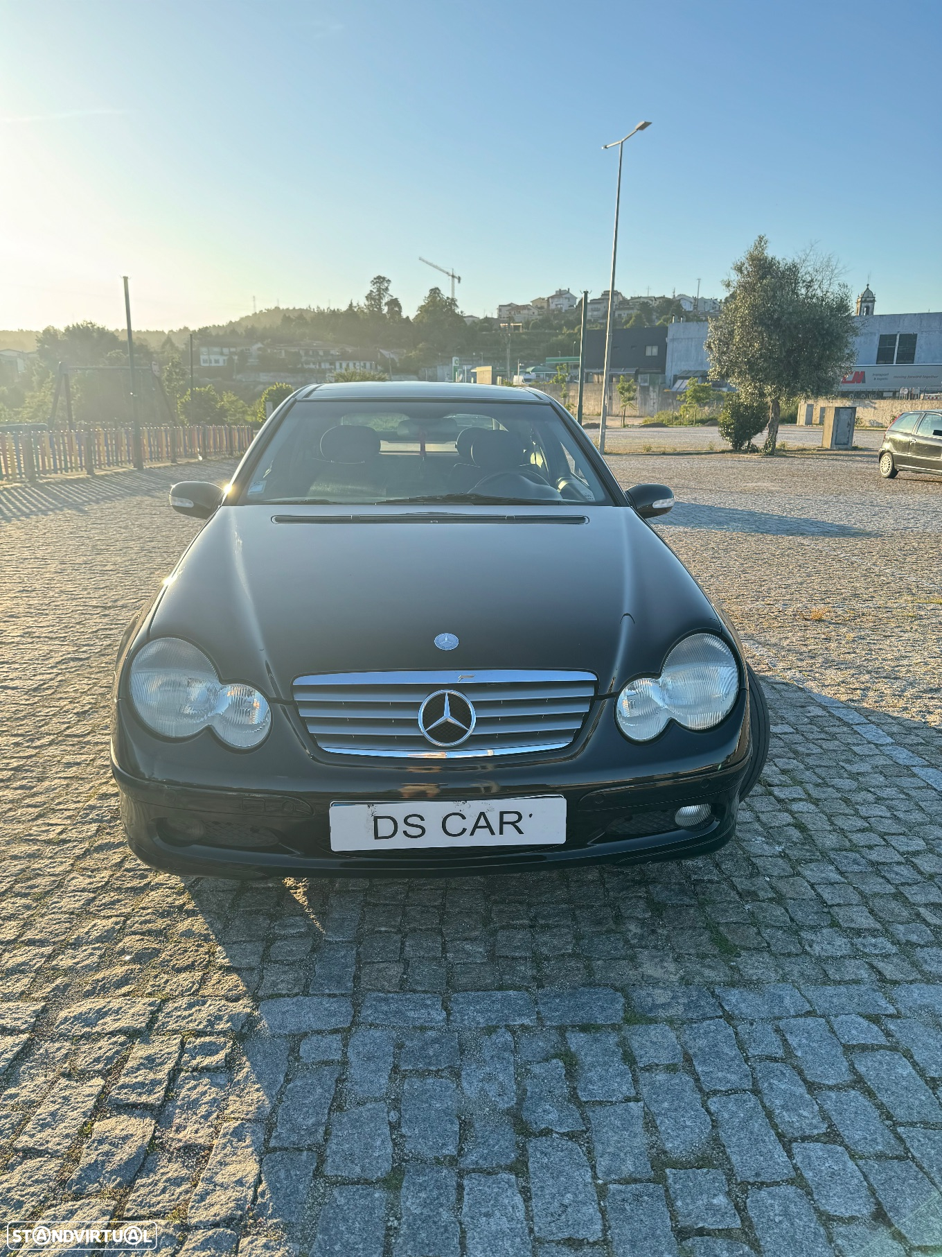 Mercedes-Benz 200 - 2
