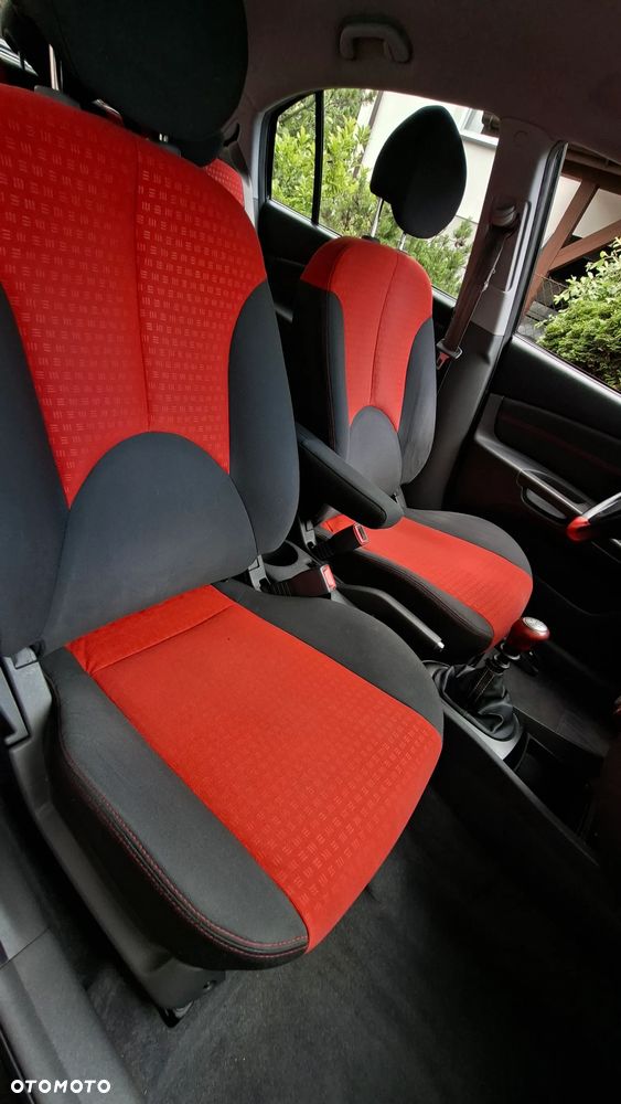 Kia Rio 1.6 Sport - 19