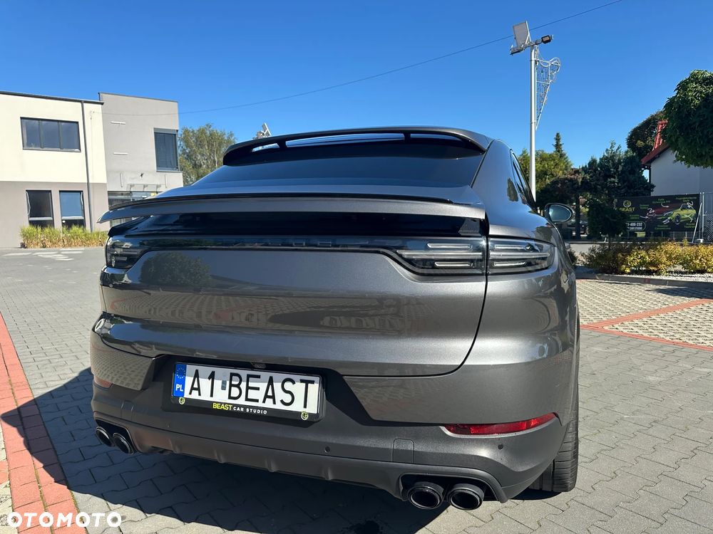 Porsche Cayenne - 8