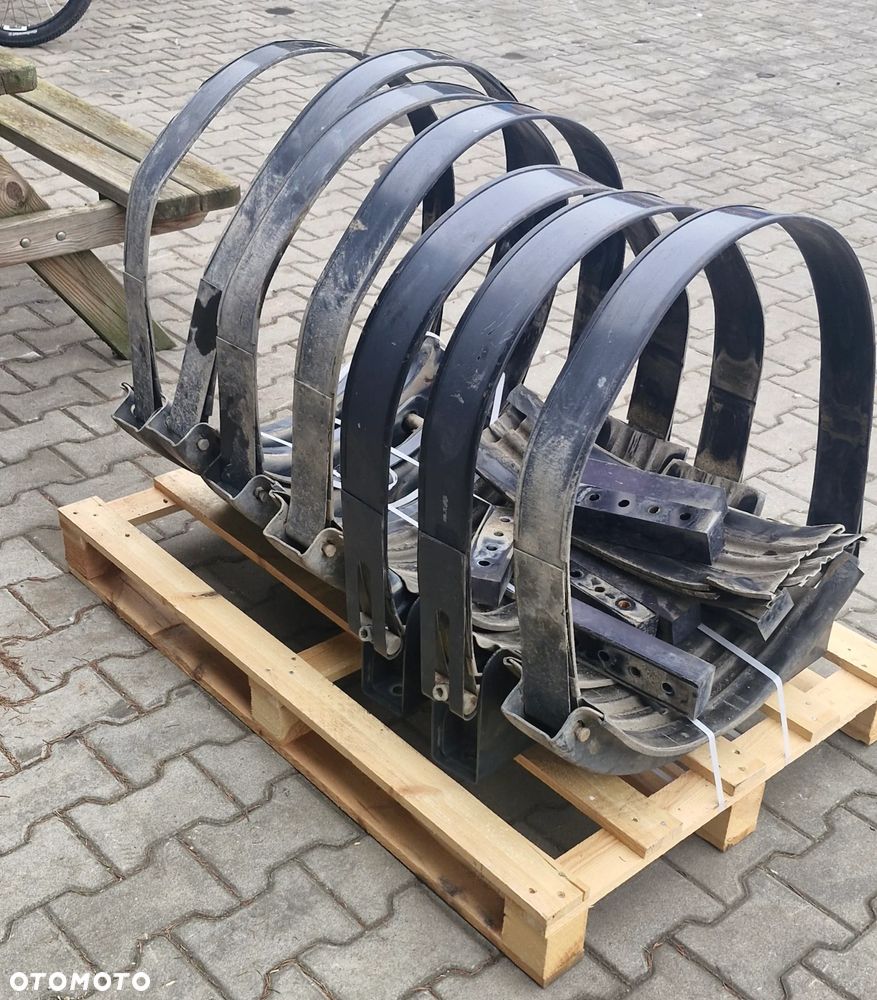 SCANIA R S  ŁAPY MOCOWANIE WSPORNIK ZBIORNIKA GAZU LNG - 1