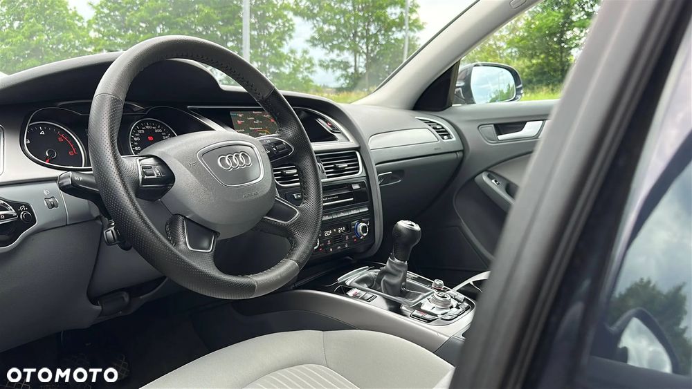 Audi A4 Avant 2.0 TDI DPF clean diesel Attraction - 20