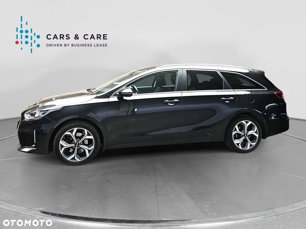 Kia Ceed 1.6 GDI PHEV L DCT - 25