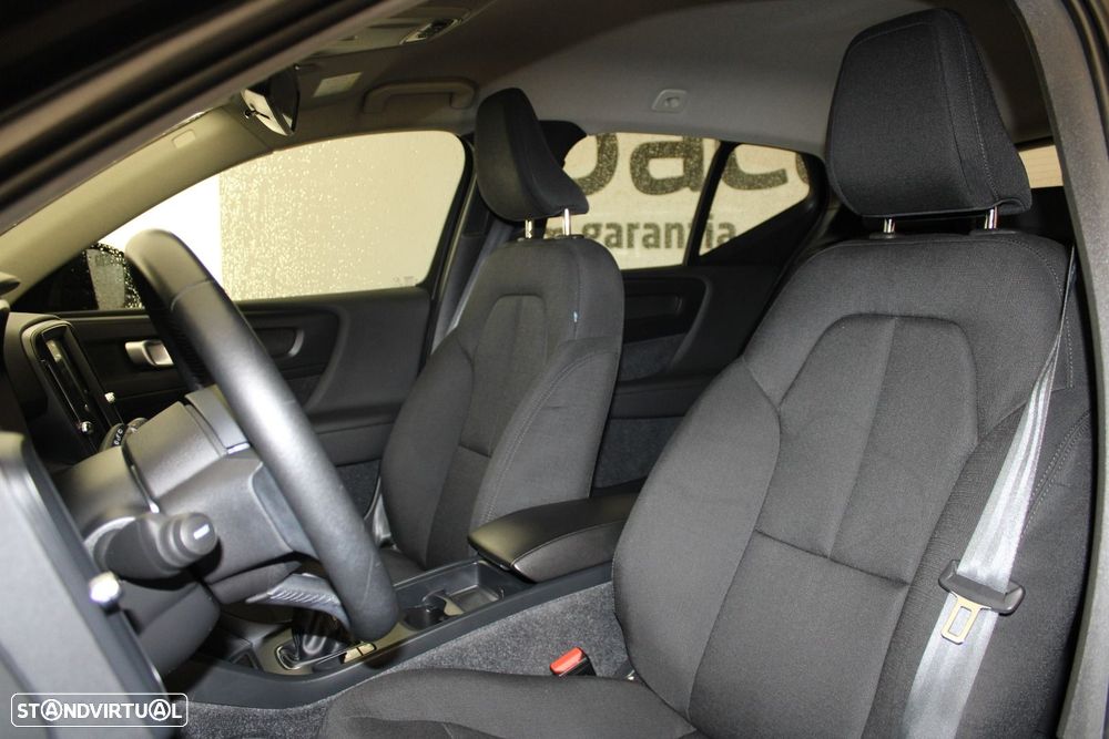 Volvo XC 40 2.0 D3 - 23