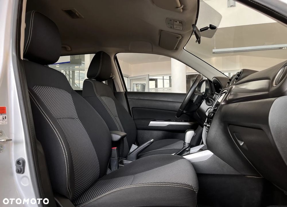 Suzuki Vitara 1.4 Boosterjet Automatik S - 24