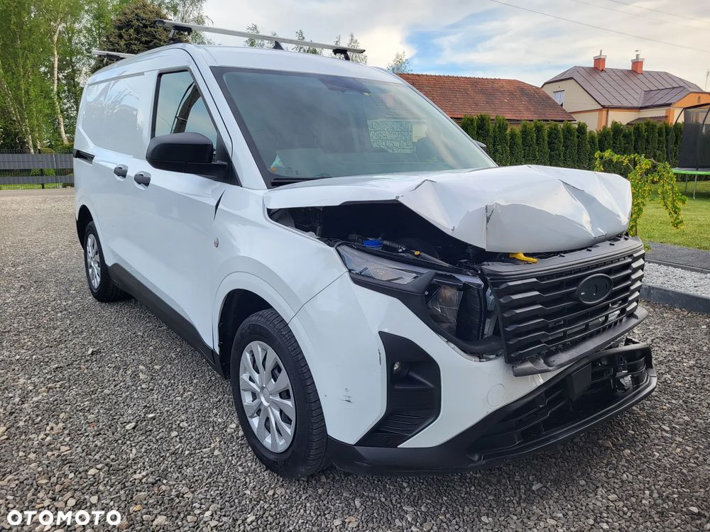 Ford Transit Courier - 1