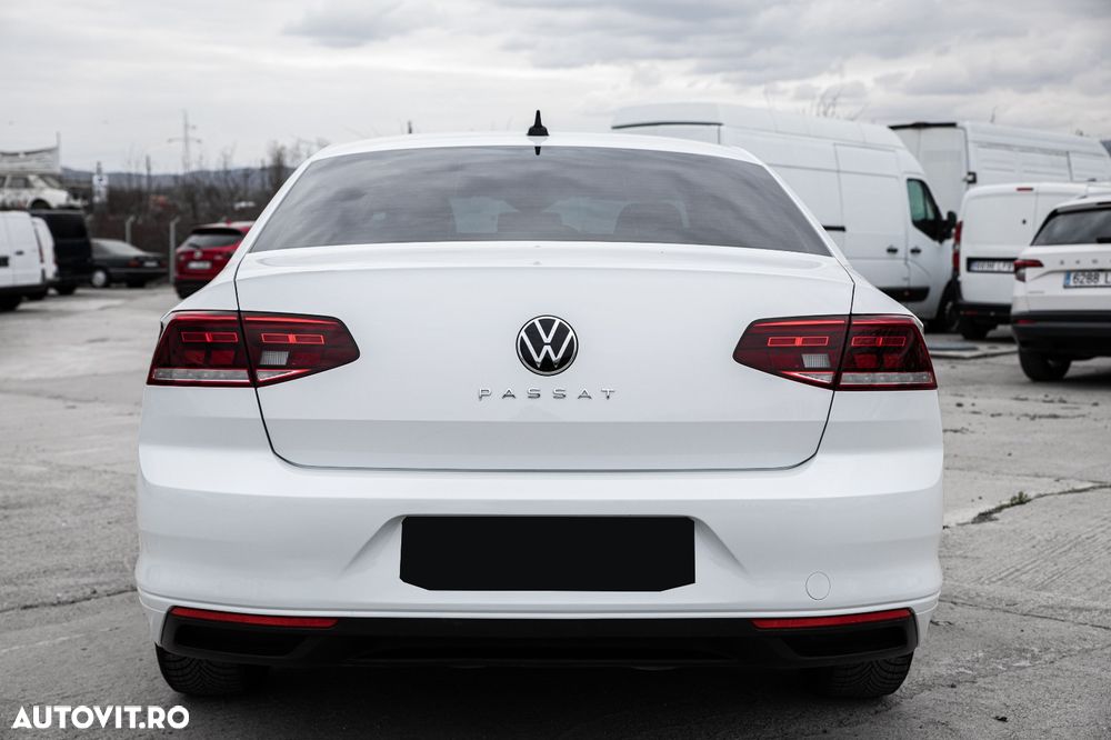 Volkswagen Passat 2.0 TDI SCR DSG Business - 4