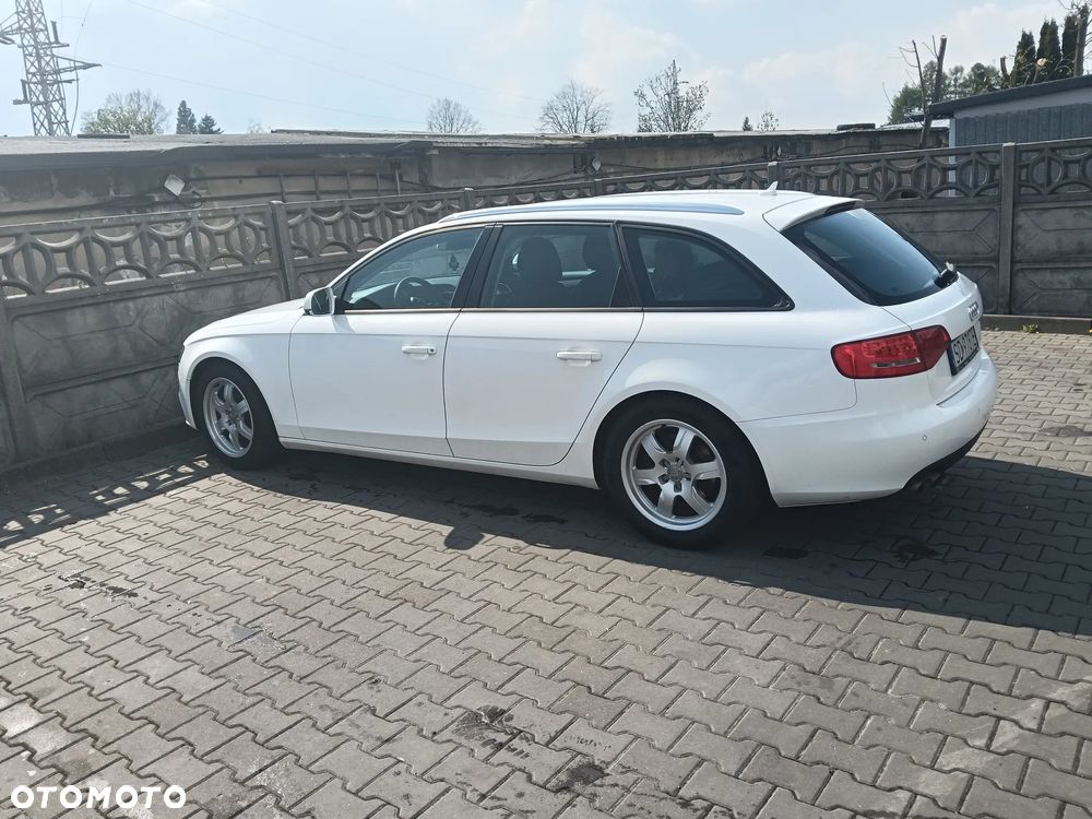 Audi A4 Avant 2.0 TDI - 10