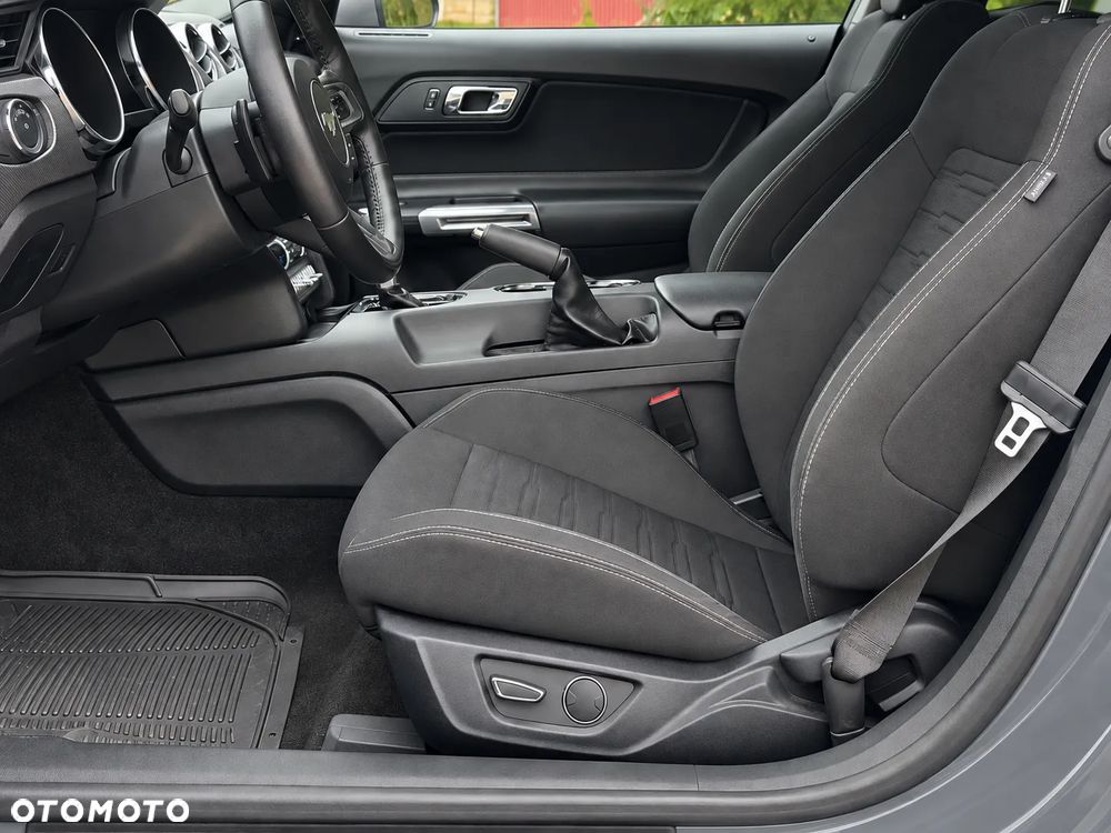 Ford Mustang 2.3 Eco Boost - 11