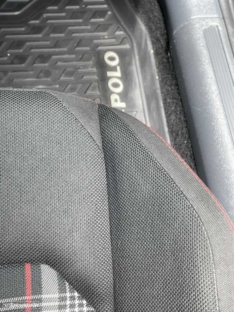 VW Polo 2.0 TSI GTI DSG - 35