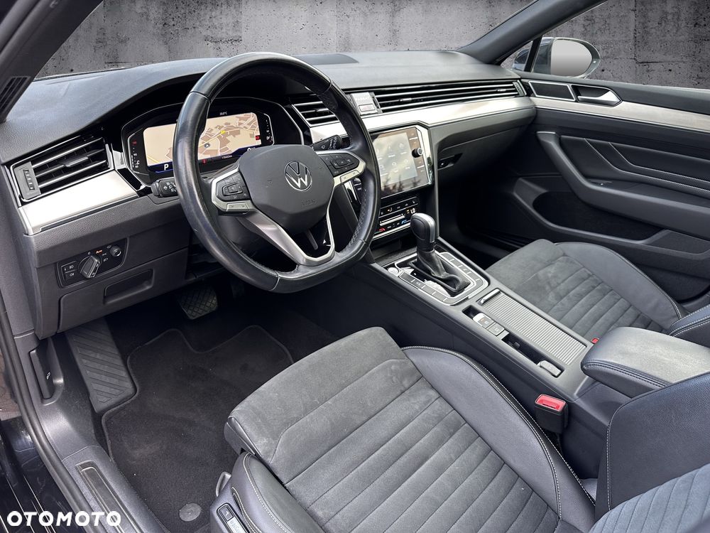 Volkswagen Passat 2.0 TDI EVO Elegance DSG - 24