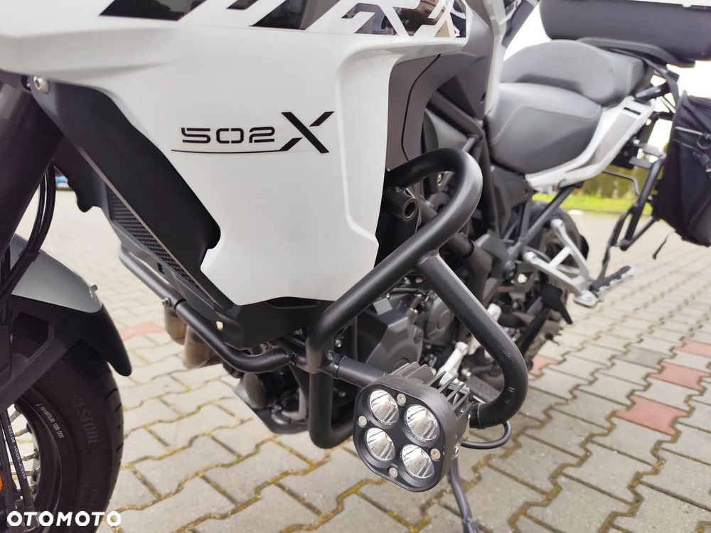 Benelli TRK 502X - 13