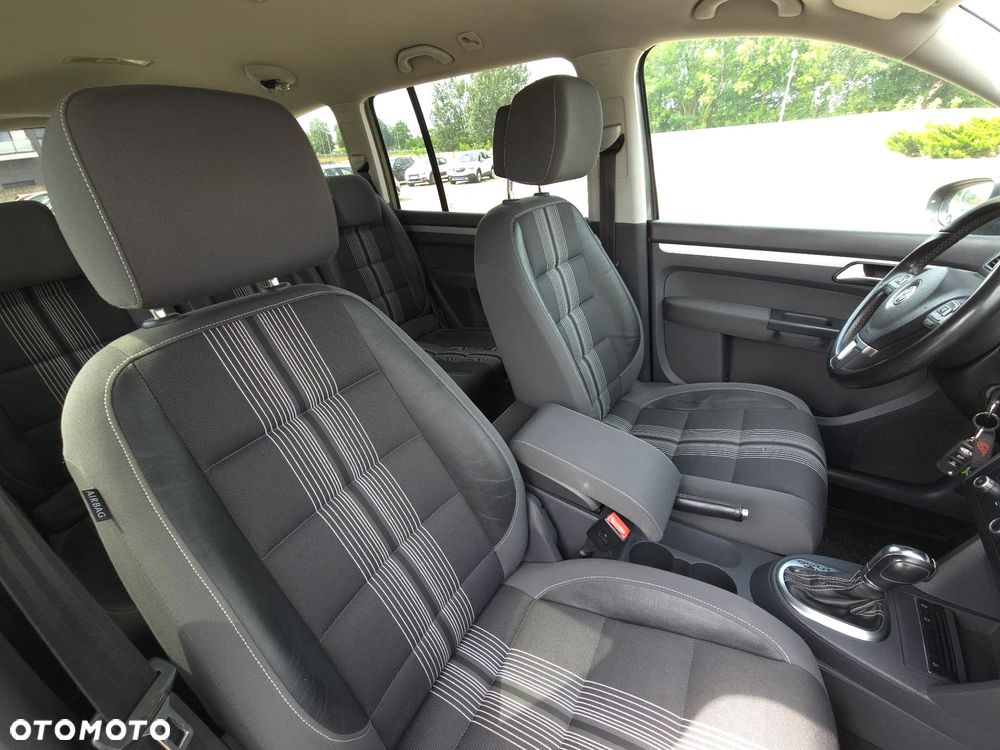Volkswagen Touran 1.6 TDI DPF BlueMotion Technology DSG MATCH - 15