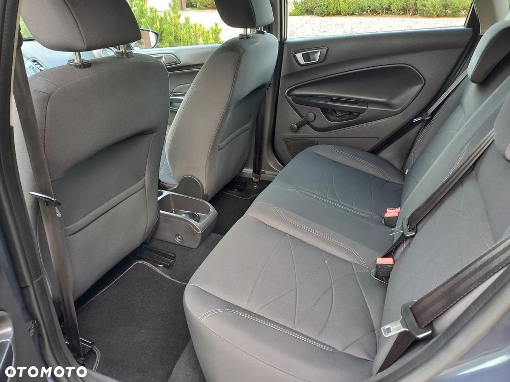 Ford Fiesta 1.25 Celebration - 10