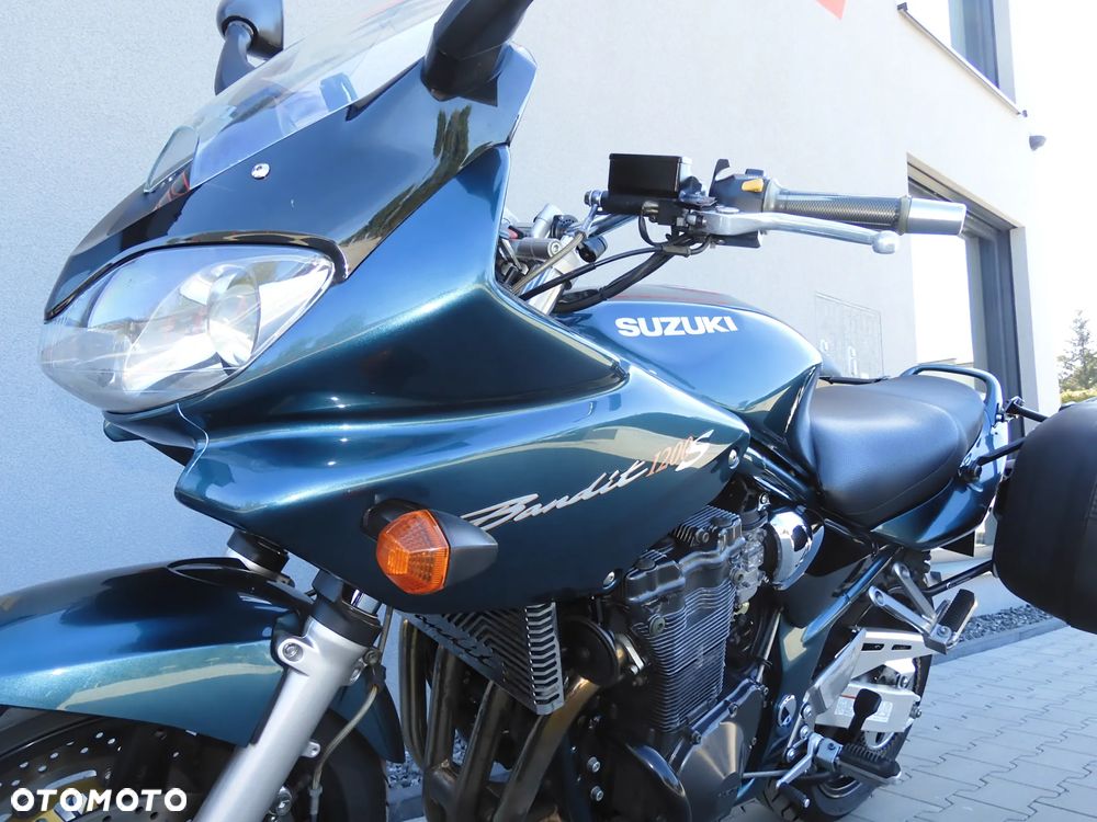 Suzuki Bandit - 24