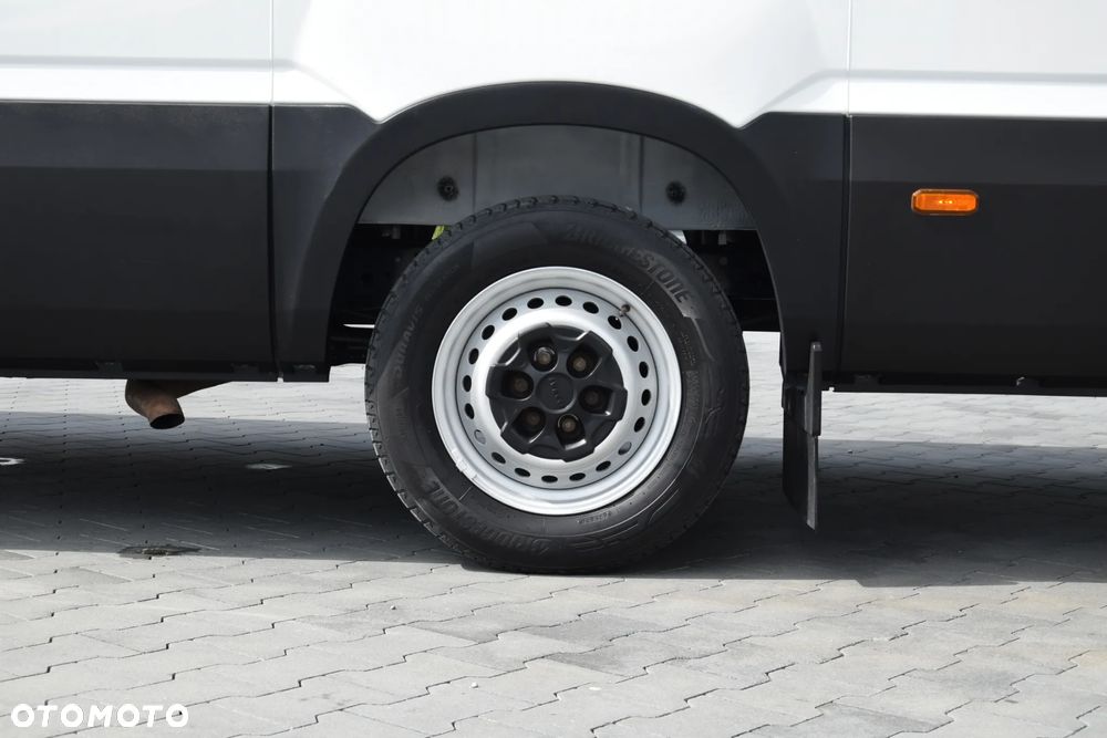 Iveco DAILY MAXI 35S14 / 2.3 - 140 KM / AUTOMAT HI-MATIC / NOWY MODEL / 3 OSOBY / DOSTAWCZE / BLASZAK / KAMERA COFANIA / TEMPOMAT / KLIMA / 2022 / SERWISOWANY / SPROWADZONY Z NIEMIEC - 15
