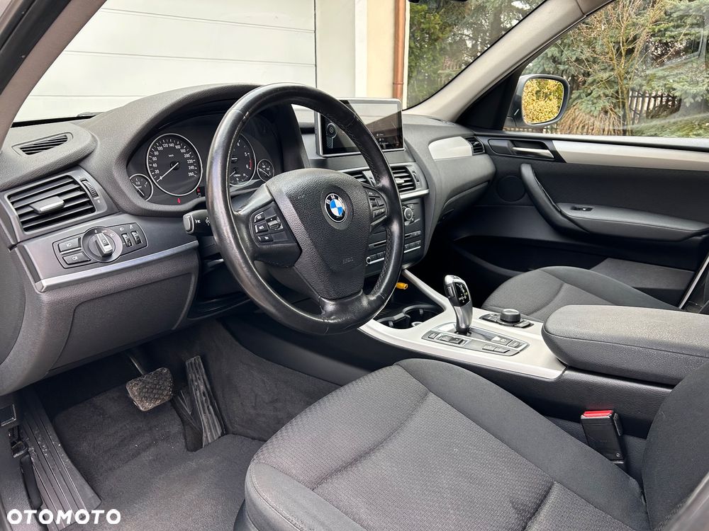 BMW X3 xDrive20d - 17
