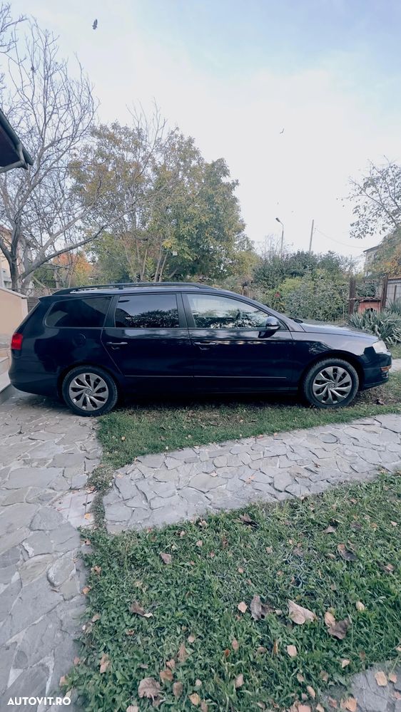 Volkswagen Passat - 1