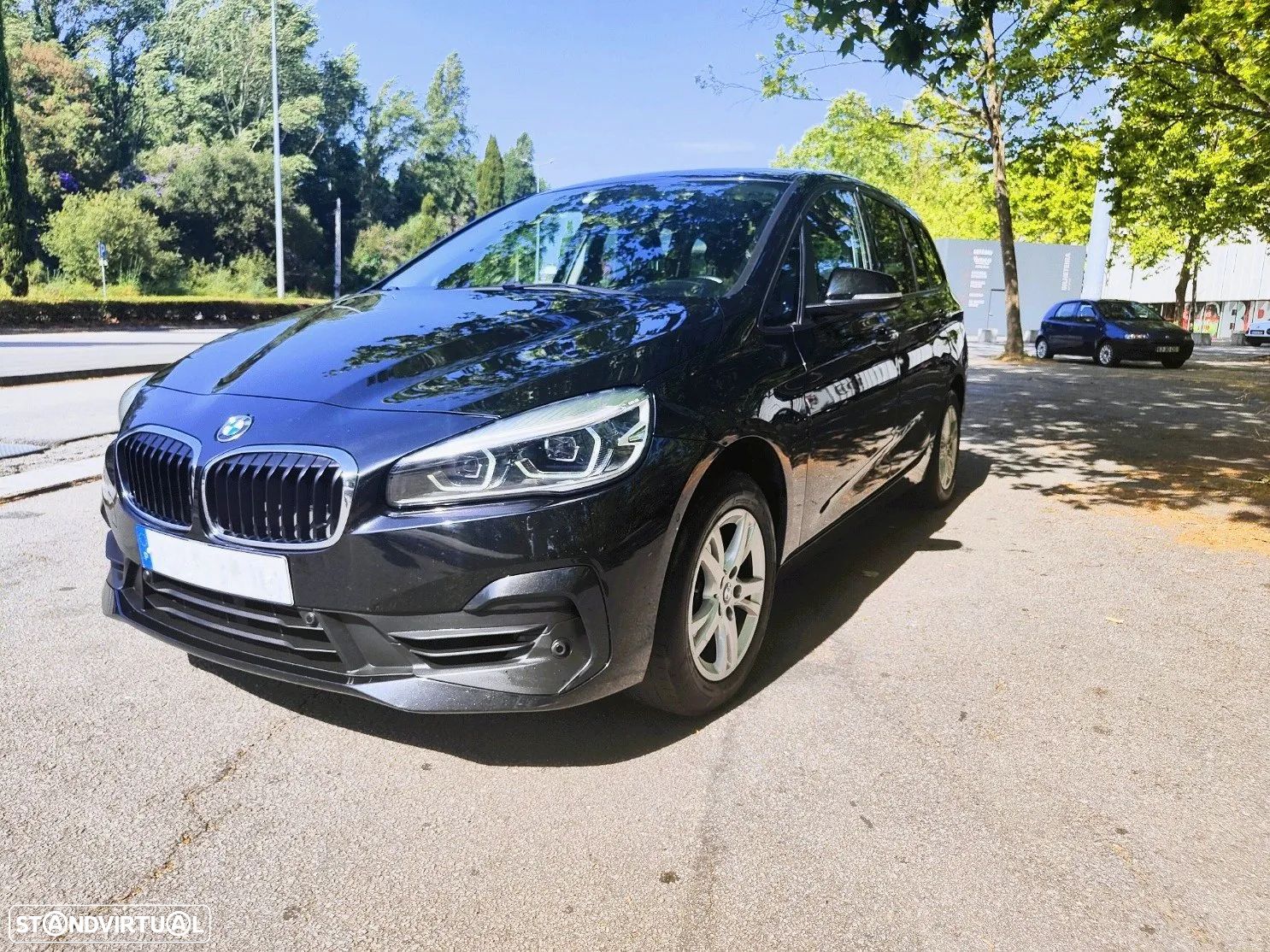 BMW 216 Gran Tourer i 7L Line Luxury - 1