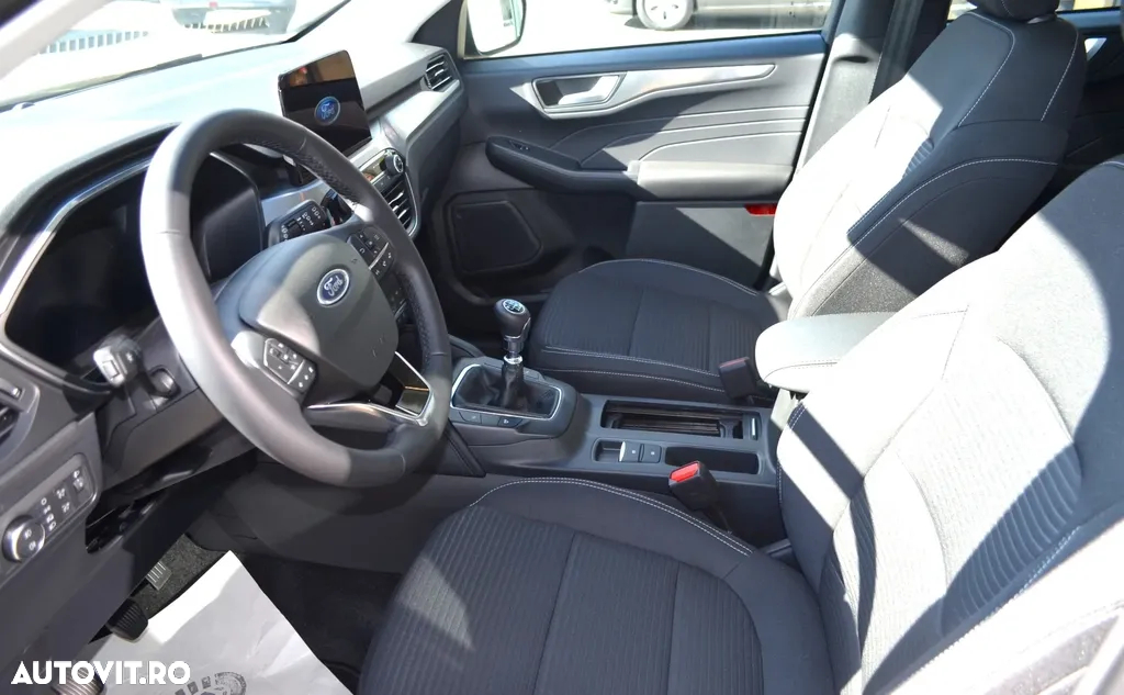 Ford Kuga - 8