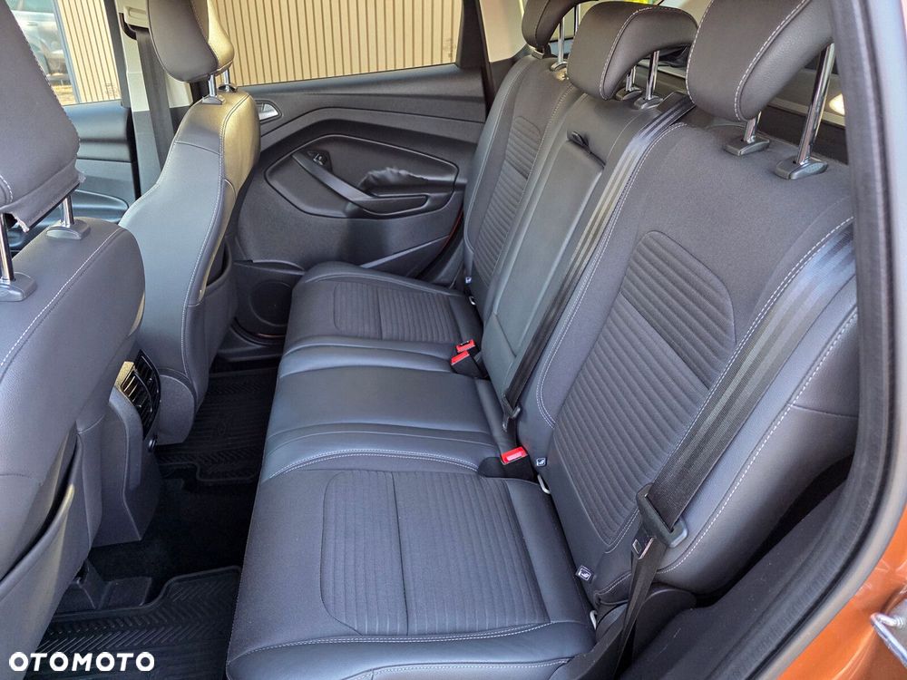 Ford Kuga - 22