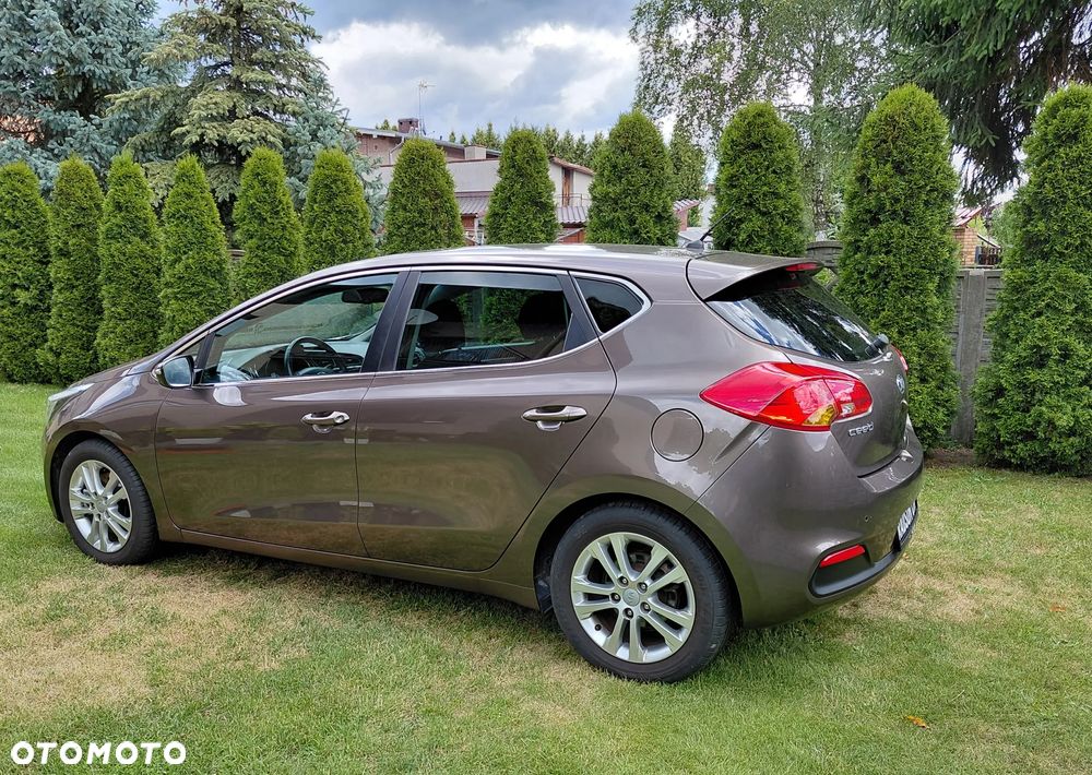 Kia Ceed 1.6 GDI ISG Spirit - 8