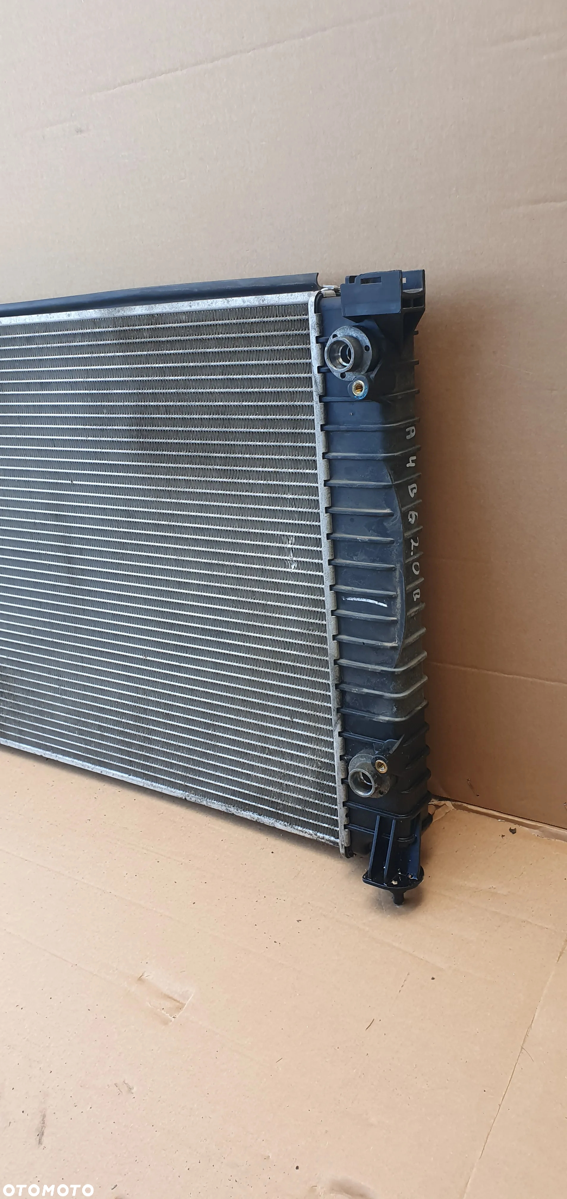 Chłodnica wody płynu Audi A4 B6 2.0 FSI Automat 8E0121251 8E0190251N - 4
