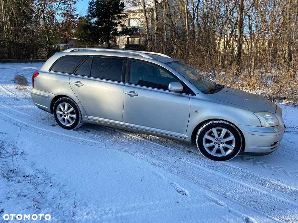 Toyota Avensis 1.8 VVT-i Luna - 3