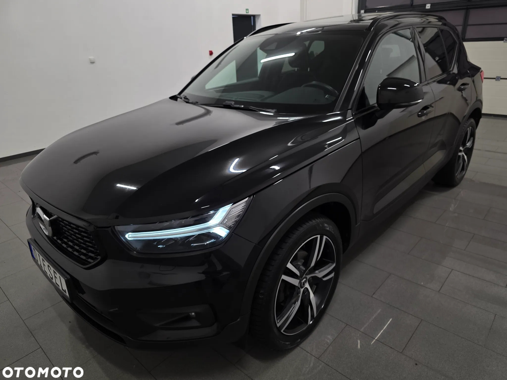 Volvo XC 40 D3 R-Design - 33
