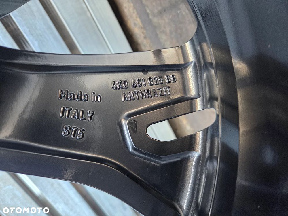 OE Audi RS6 RS7 C8 4K Koła felgi 22" z oponami Pirelli 285/30 R22 kute jak nowe - 21