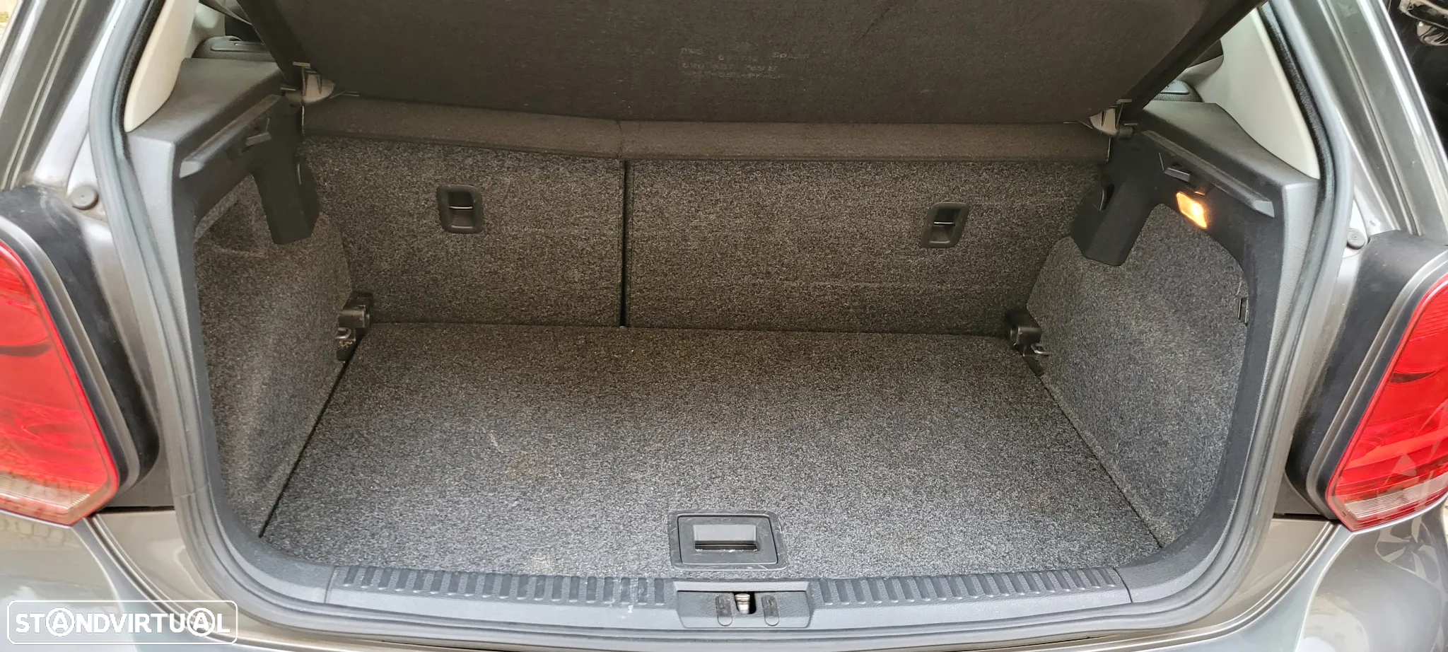 VW Polo 1.6 TDI Confortline BlueMotion - 11