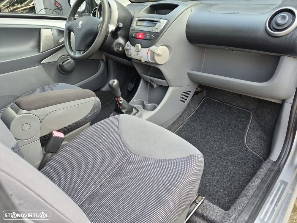 Peugeot 107 1.0 Urban - 15